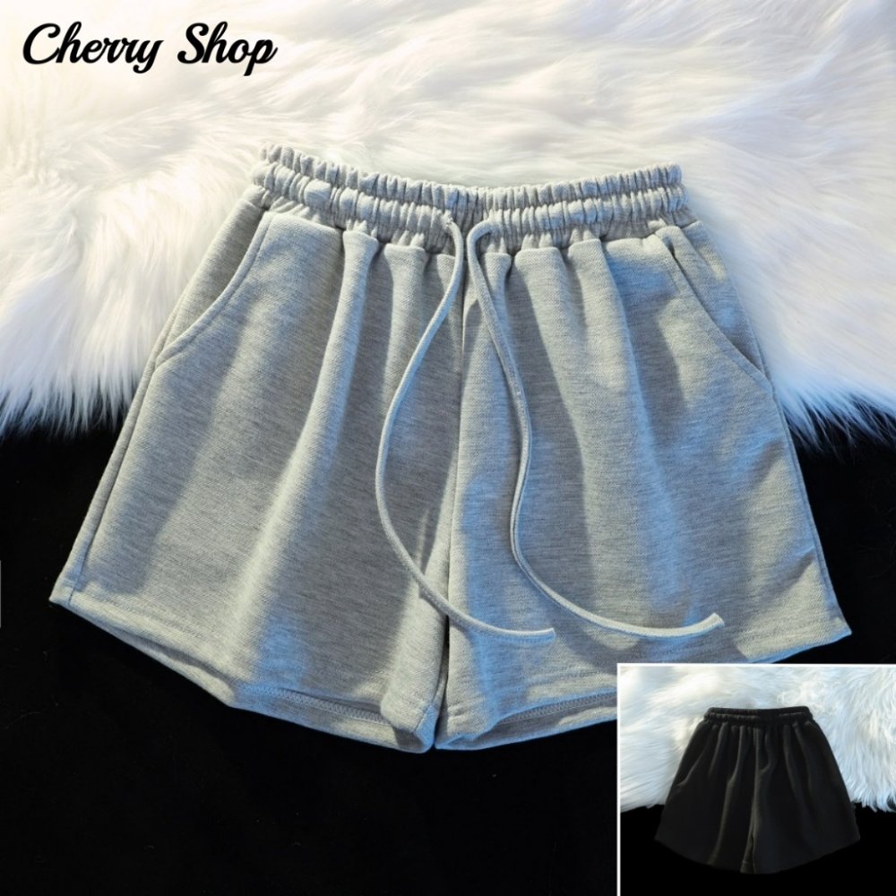 cherryshop พร้อมส่ง กางเกงขาสั้นกีฬาขากว้างสไตล์เกาหลีสำหรับผู้หญิง ทรงหลวม เอวยางยืดมีเชือกผูก เนื้อผ้าบางใส่สบาย