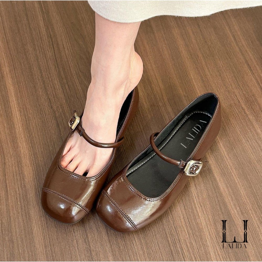 【LALIDA SHOES 】รองเท้าสไตล์แมรี่เจน รองเท้ายอดฮิต ดีไซน์เรียบหรู สำหรับผู้หญิง ส้นเตี้ย รองเท้านิ่มๆใส่สบาย สายรัดเดียวม