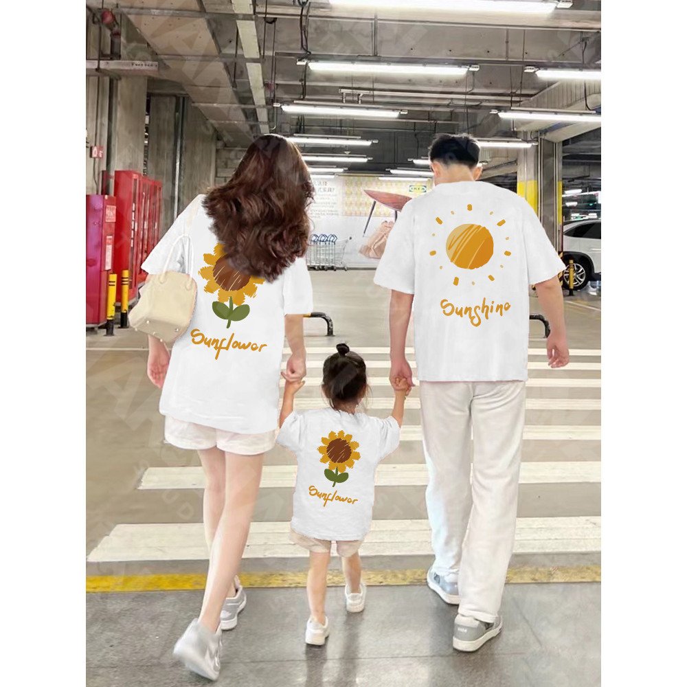 🔥วัสดุใหม่ COD🔥RINA STUDIO🔥 ชุดครอบครัว 2025 ใหม่ เสื้อคู่แม่ลูก เสื้อยืดแขนสั้น เสื้อเด็ก เนื้อผ้าสบาย เบาเย็น